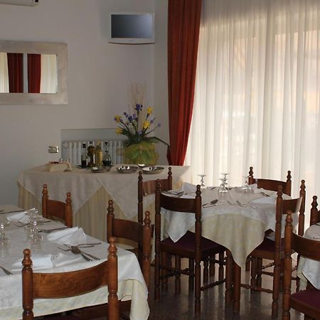 Hotel Solaris Giulianova Eksteriør bilde