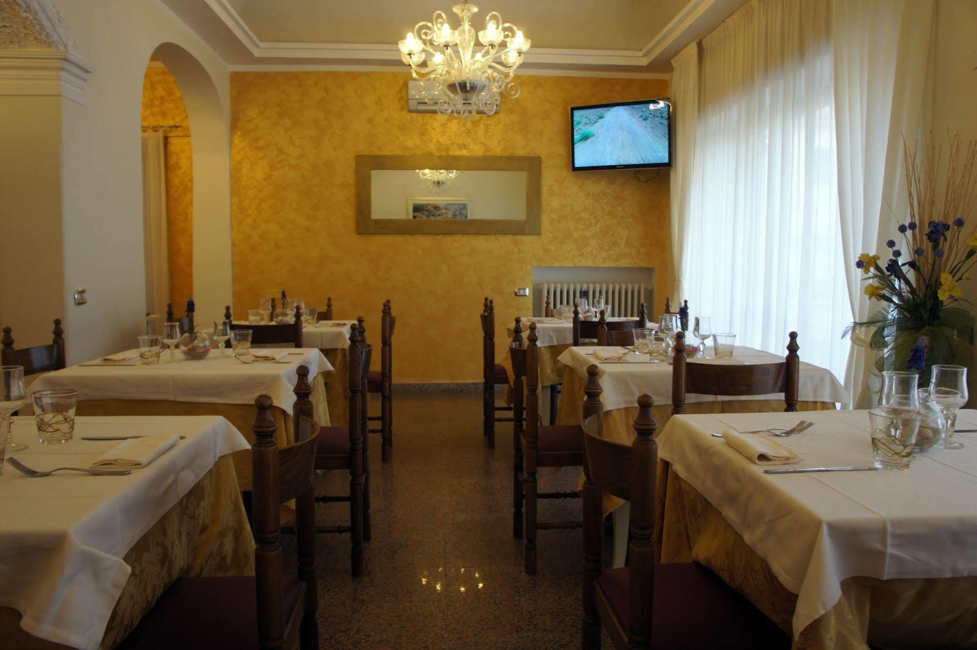 Hotel Solaris Giulianova Eksteriør bilde